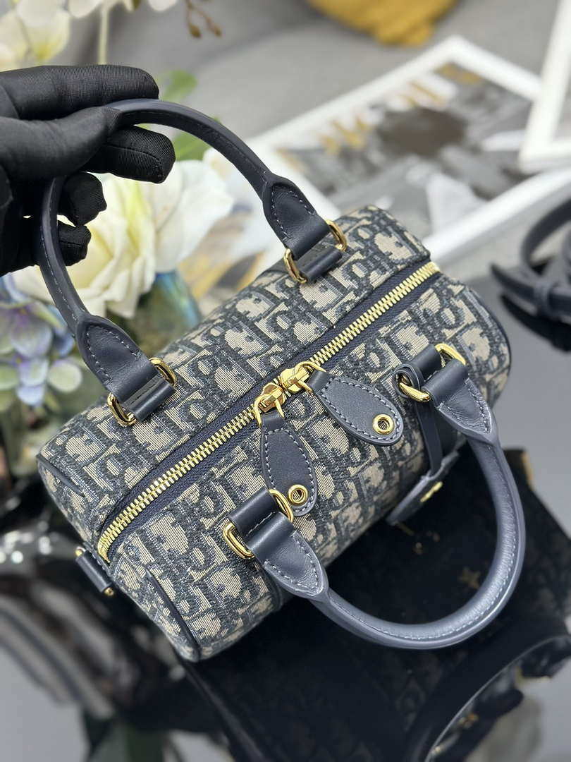Dior Groove 20 Bag Blue Dior Oblique Jacquard M1364