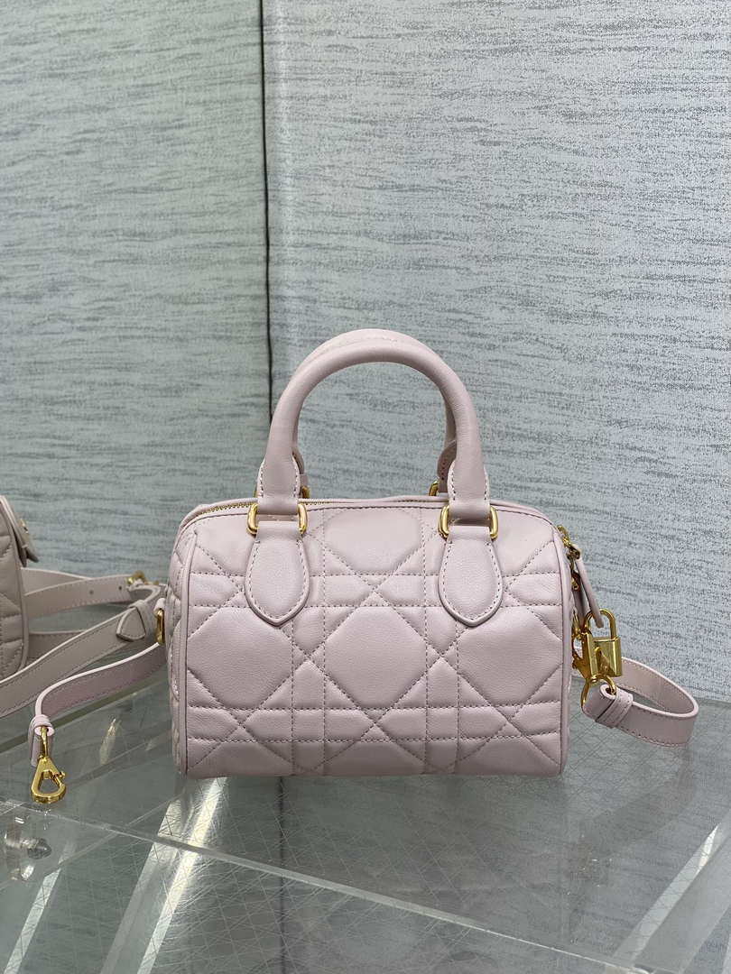 Dior M1364 Dior Groove 20 Bag Pink Macrocannage Calfskin