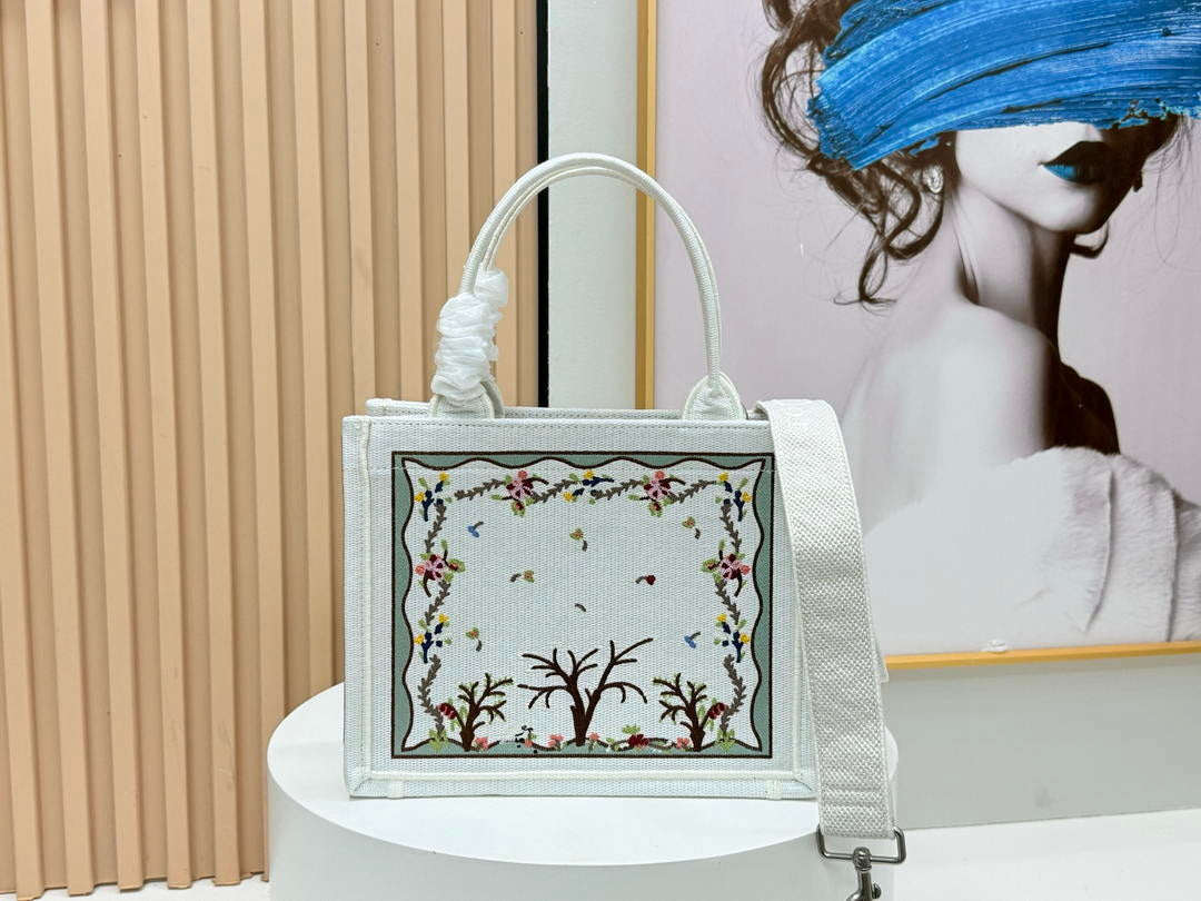 Dior M1404PEHW_M933 Dioramour Small Dior Book Tote with Strap M9701