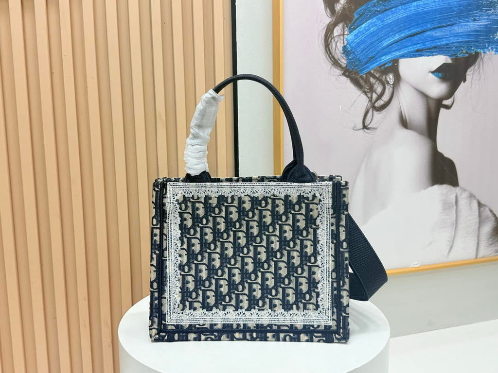 Dior M1404PEHW_M933 Dioramour Small Dior Book Tote with Strap M9702
