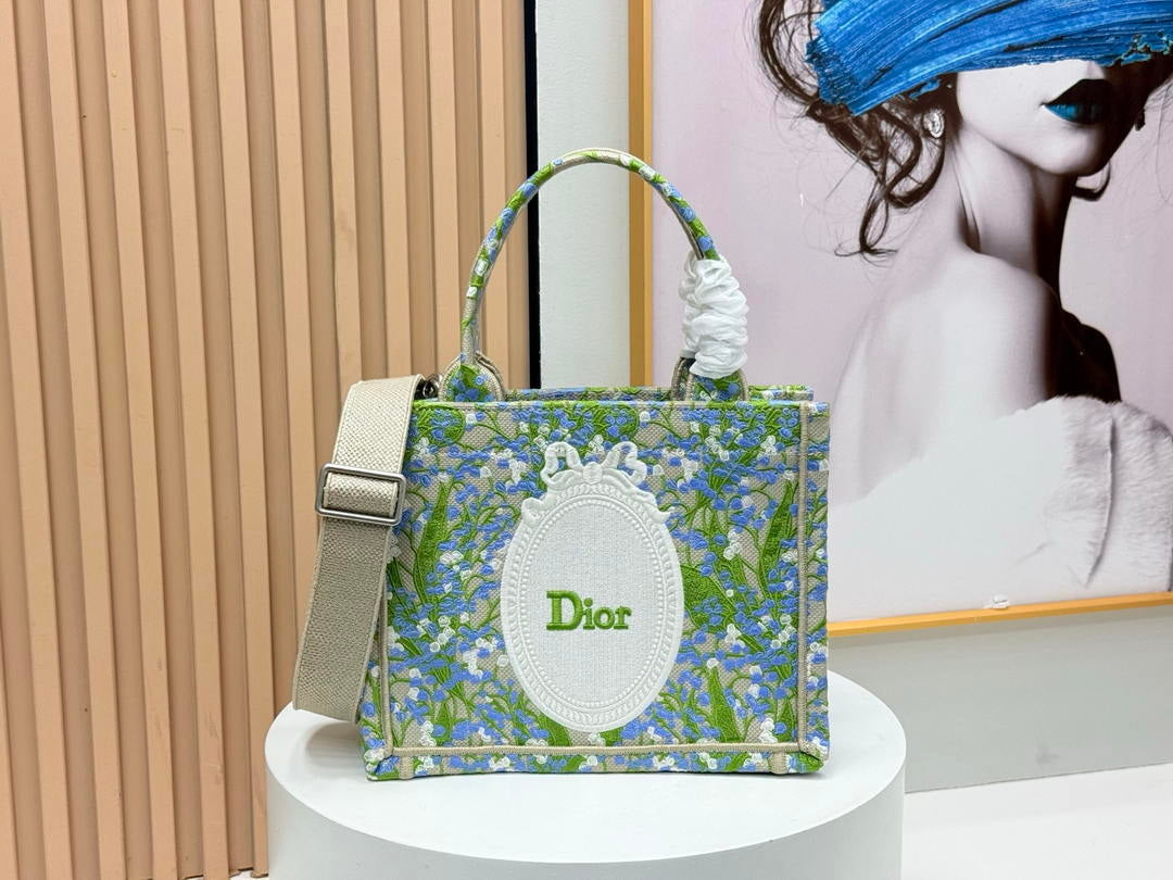 Dior M1404PEHW_M933 Dioramour Small Dior Book Tote with Strap M9703