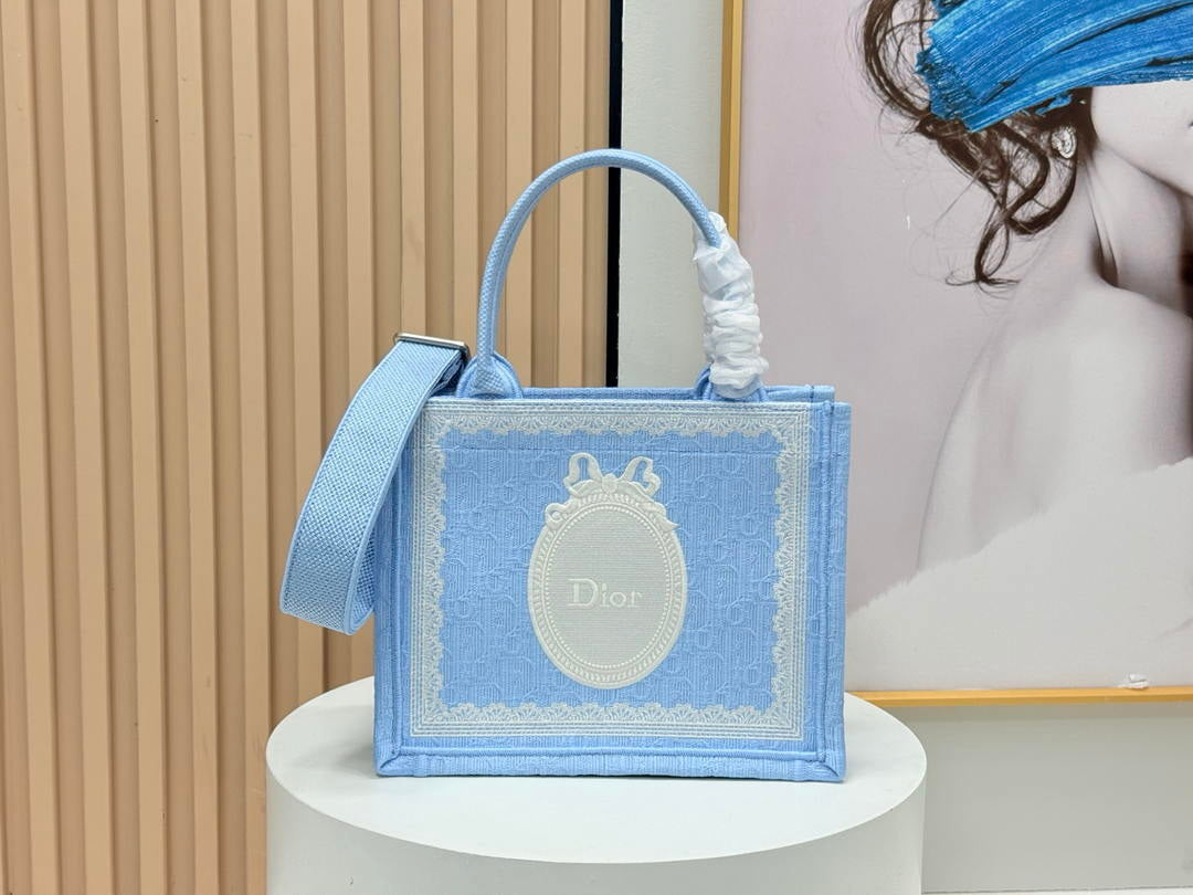 Dior M1404PEHW_M933 Dioramour Small Dior Book Tote with Strap M9704