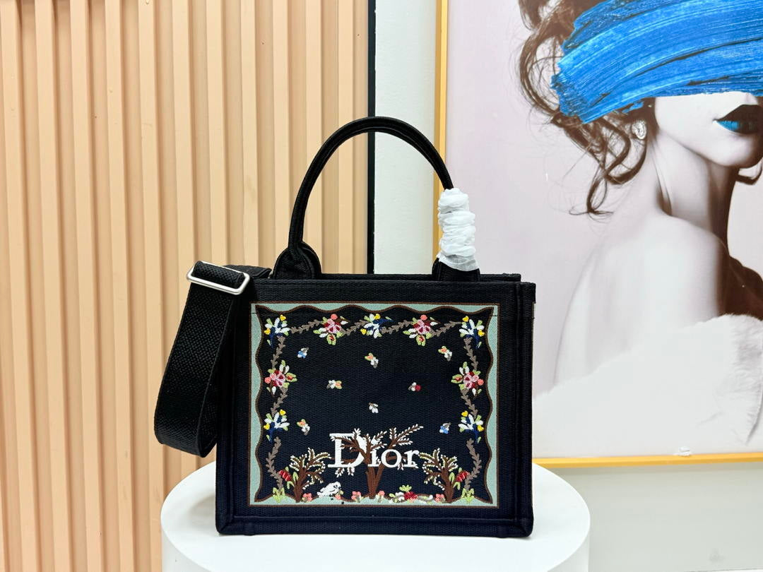 Dior M1404PEHW_M933 Dioramour Small Dior Book Tote with Strap M9708