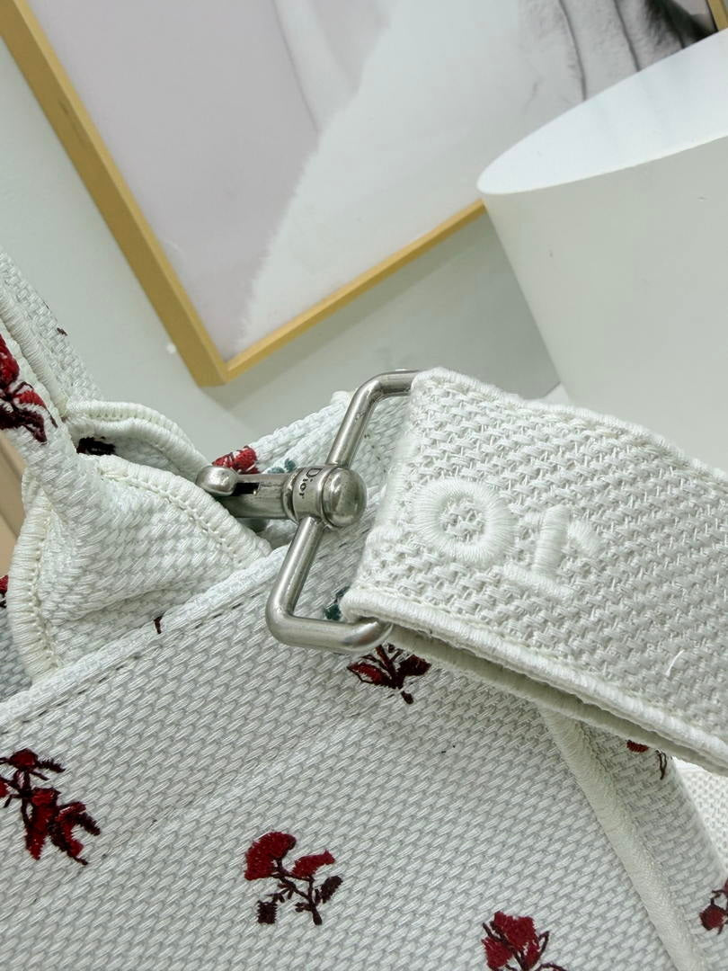 Dior M1404PEHW_M933 Dioramour Small Dior Book Tote with Strap M9706