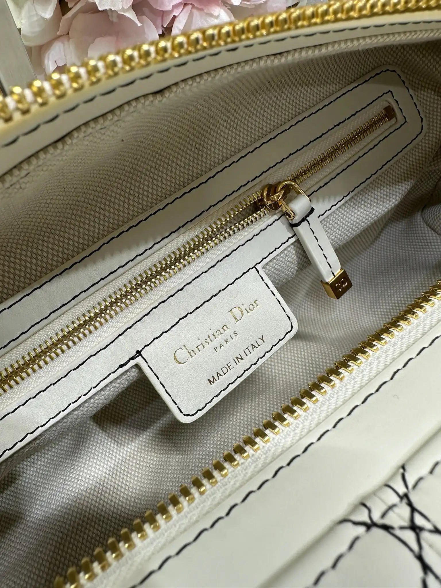 Dior M2417 Medium D-Journey Bag in Two-Tone Calfskin White Flat Macrocannage with Contrasting Black Topstitching