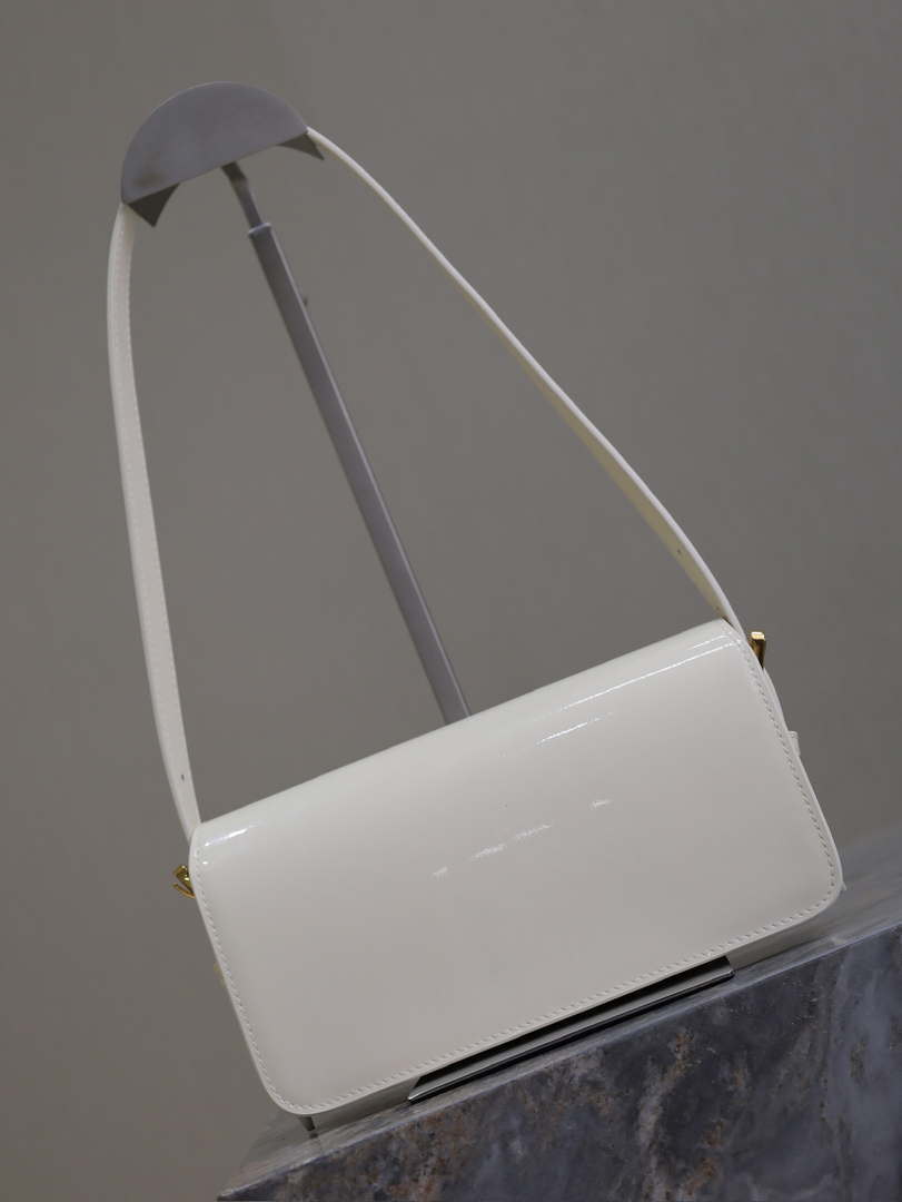 Dior M2610 Miss Dior Flap Bag White Patent Calfskin