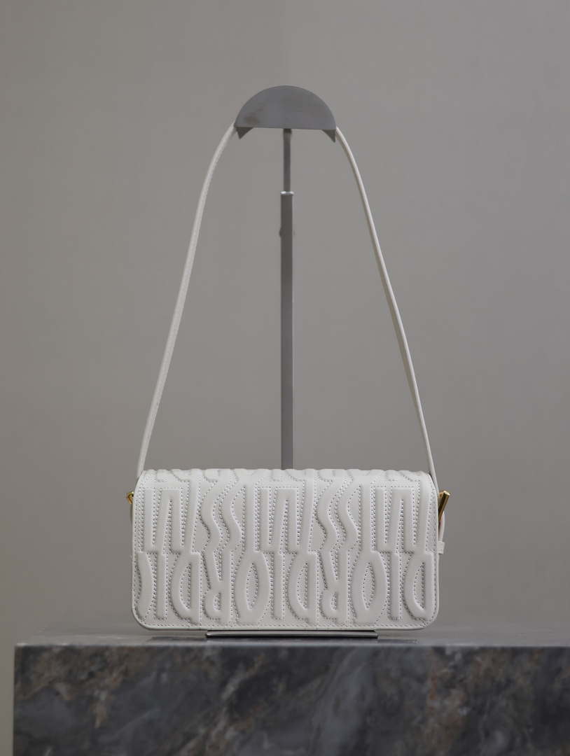 Dior M2610UBOS_M900 White Quilted Miss Dior Allover Calfskin