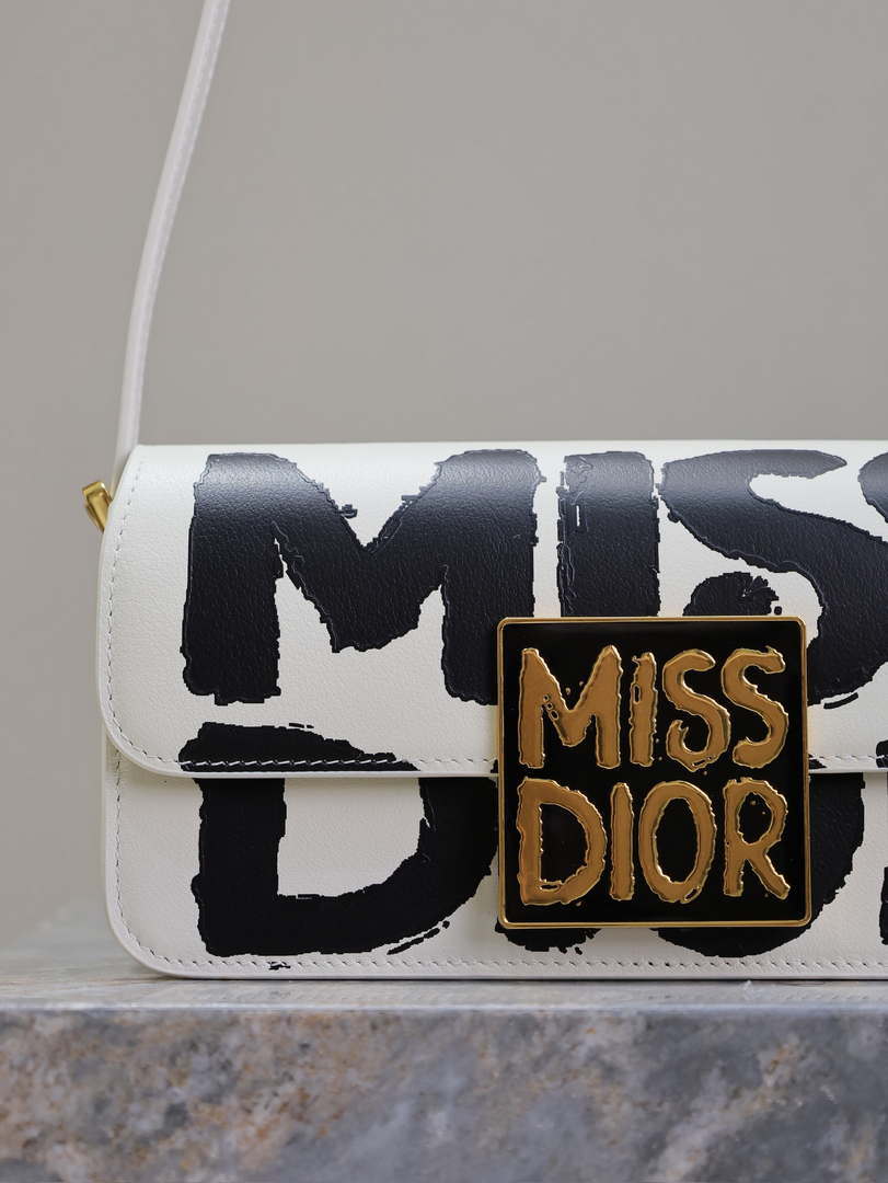Dior M2610UZCJ_M911 Miss Dior Flap Bag White and Black Miss Dior Graffiti Printed