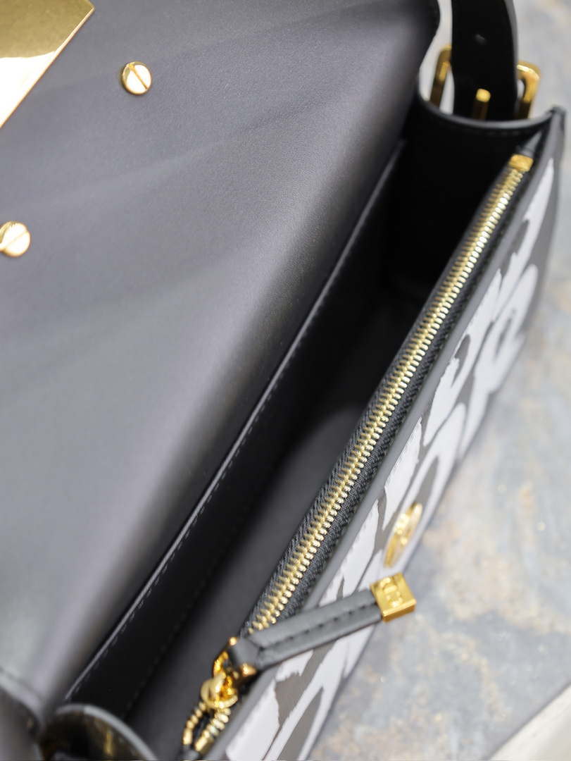 Dior M2610UZCJ_M911 Miss Dior Flap Bag Black and White Miss Dior Graffiti Printed