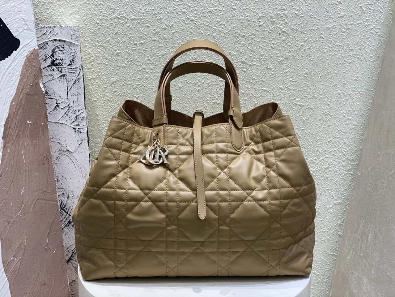 Dior M2820 Large Dior Toujours Bag Apricot Macrocannage Calfskin - Default Title - View 3