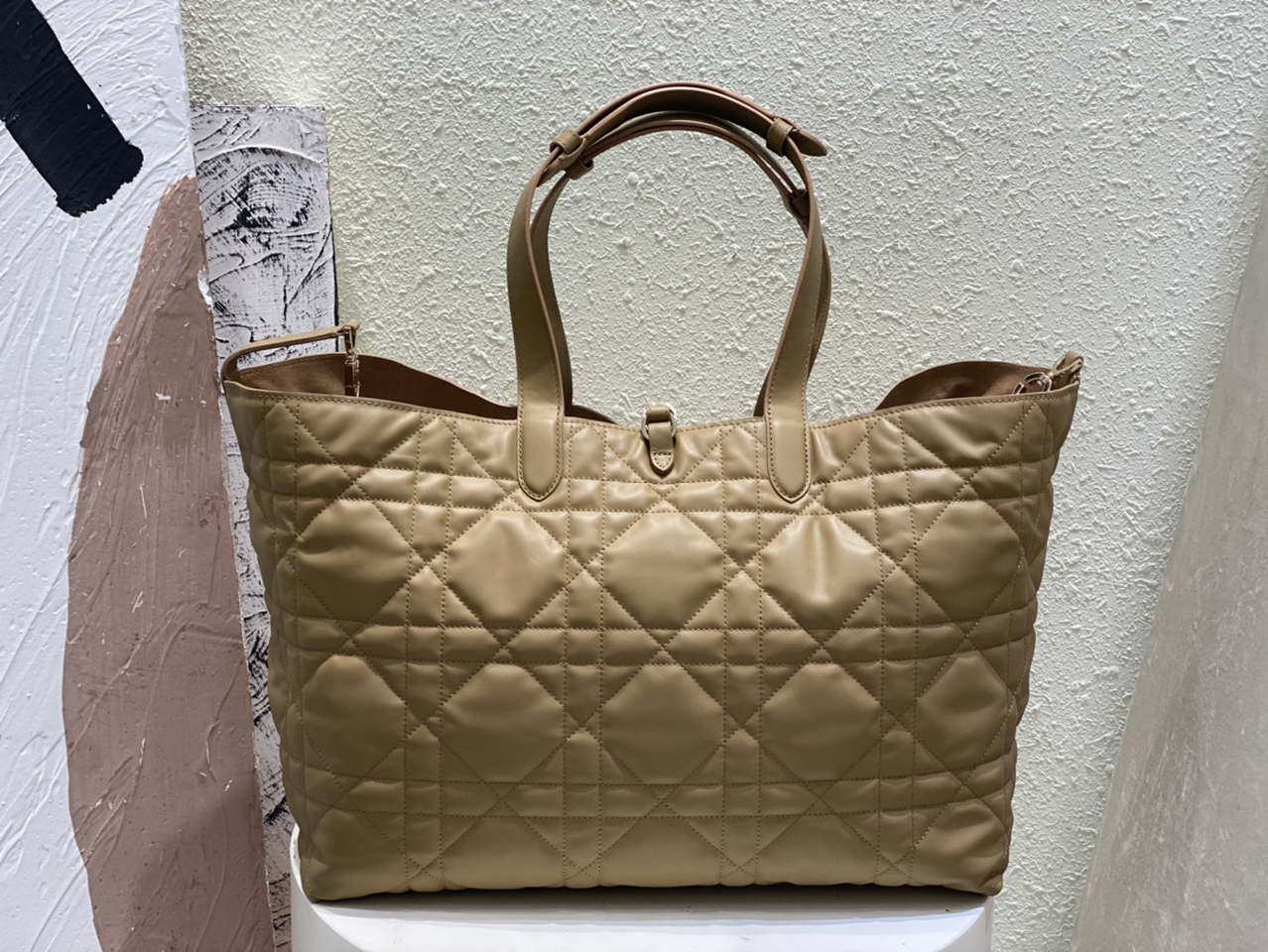 Dior M2820 Large Dior Toujours Bag Apricot Macrocannage Calfskin - Default Title - View 5