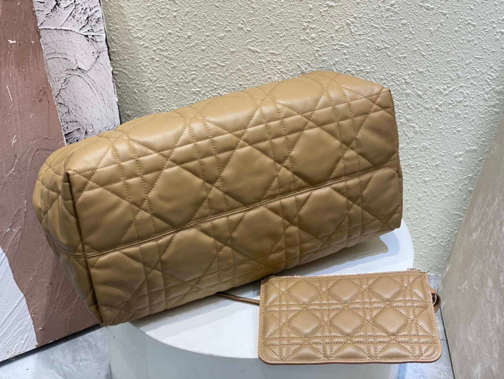 Dior M2820 Large Dior Toujours Bag Apricot Macrocannage Calfskin