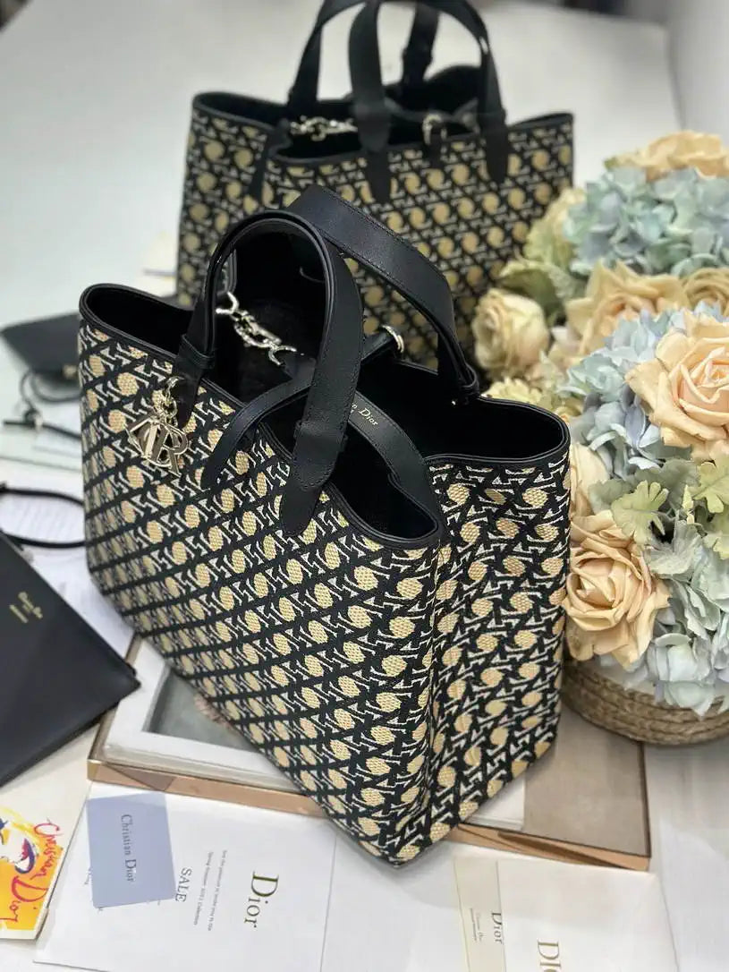 Dior M2820 Large Dior Toujours Bag Beige Black Tweed with Embroidered diamond