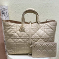 Dior M2820 Large Dior Toujours Bag Beige Macrocannage Calfskin - Default Title - View 1