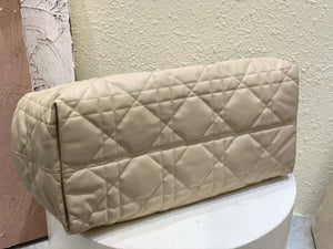 Dior M2820 Large Dior Toujours Bag Beige Macrocannage Calfskin - Default Title - View 6