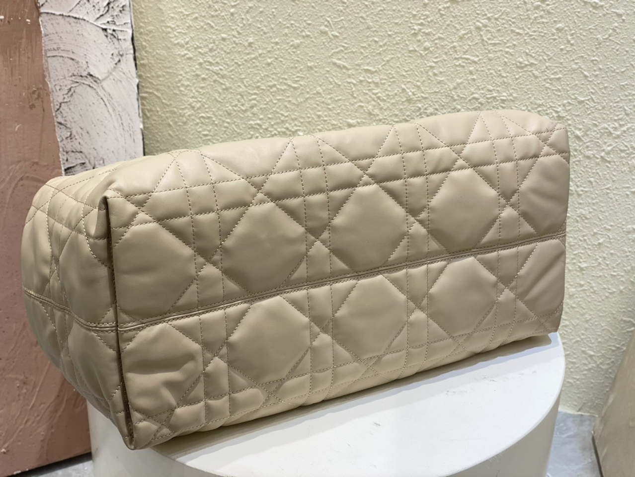 Dior M2820 Large Dior Toujours Bag Beige Macrocannage Calfskin
