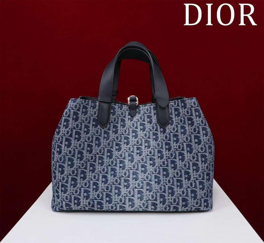 Dior M2820 Large Dior Toujours Bag Blue Denim Dior Oblique Jacquard