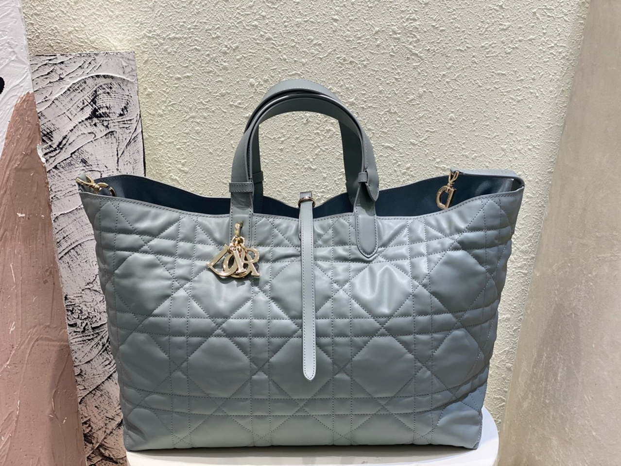 Dior M2820 Large Dior Toujours Bag Blue Macrocannage Calfskin