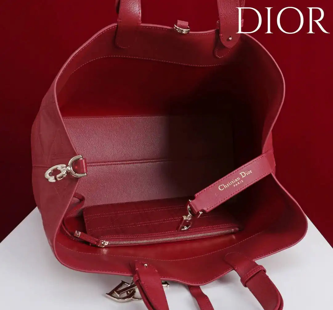 Dior M2820 Large Dior Toujours Bag Burgundy Flat Macrocannage Calfskin