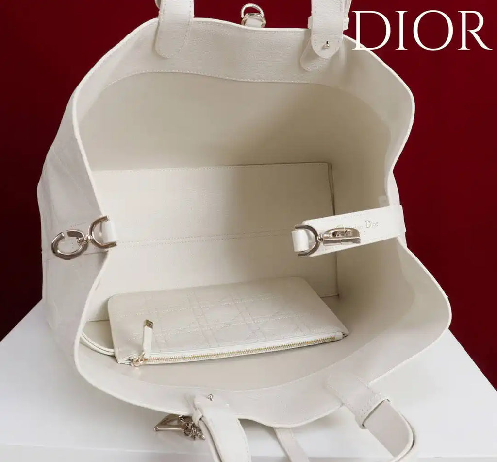 Dior M2820 Large Dior Toujours Bag White Flat Macrocannage Calfskin