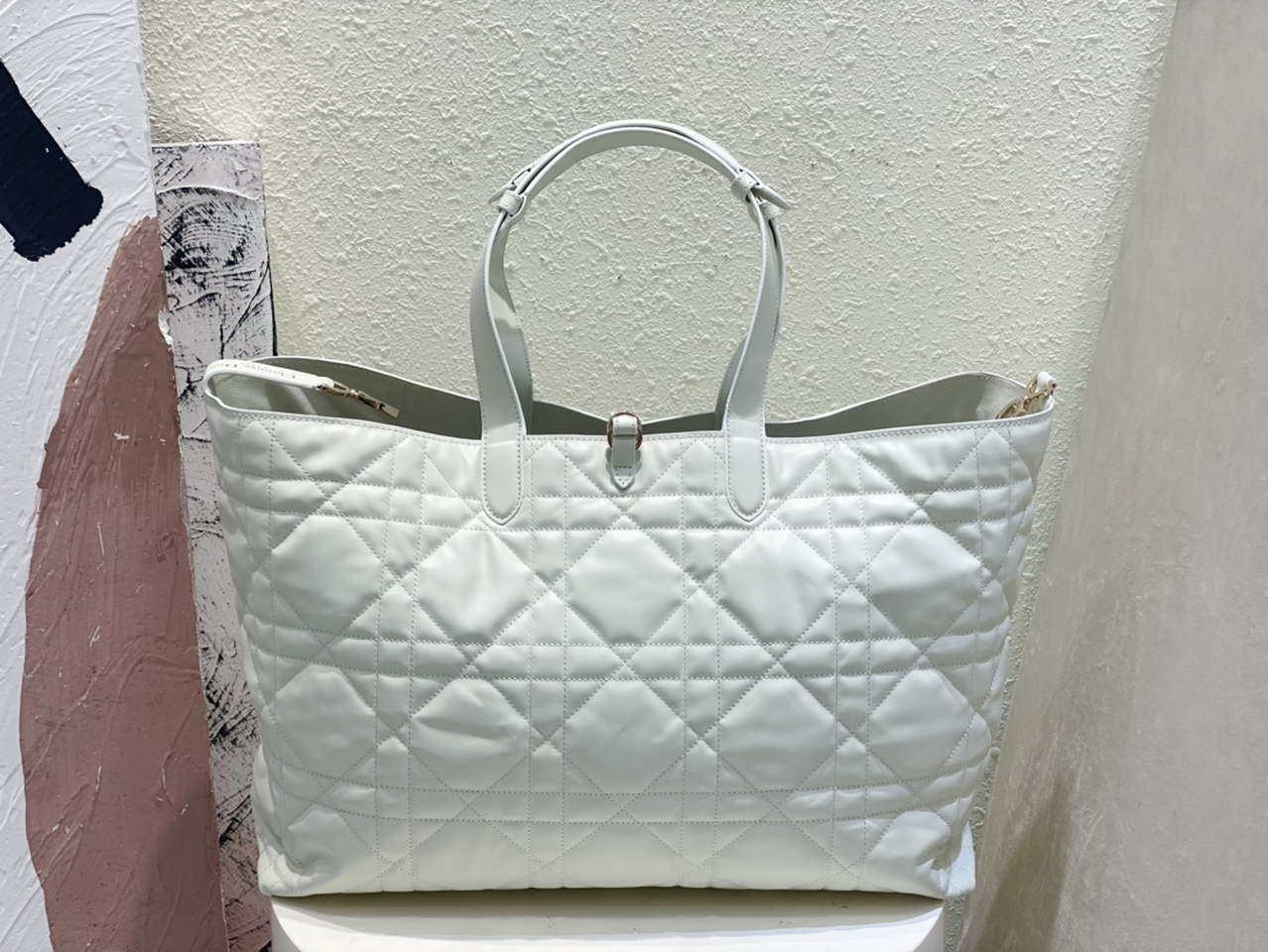 Dior M2820 Large Dior Toujours Bag White Macrocannage Calfskin - Default Title - View 6