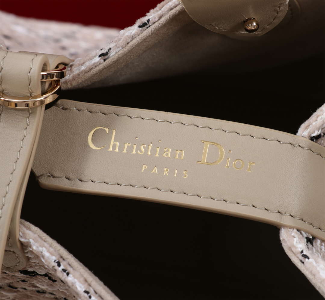 Dior M2820 Large Dior Toujours Bag Beige Tweed with White Cannage Motif