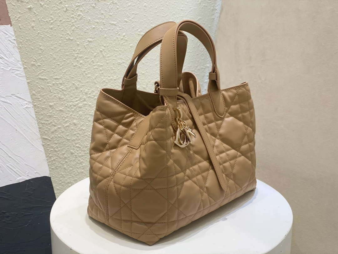 Dior M2821 Medium Dior Toujours Bag Apricot Macrocannage Calfskin - Default Title - View 3
