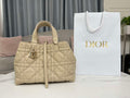 Dior M2821 Medium Dior Toujours Bag Beige Macrocannage Calfskin