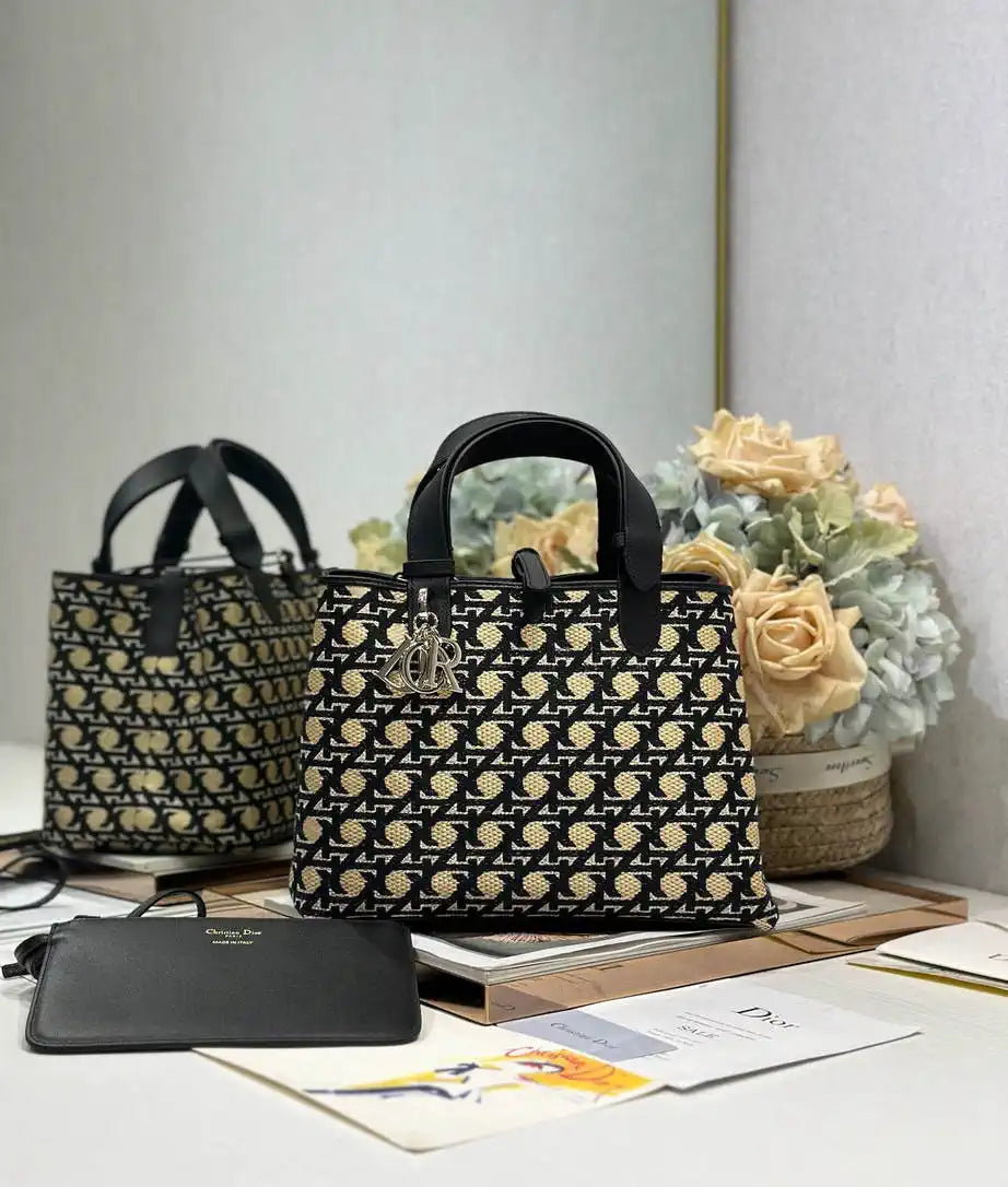 Dior M2821 Medium Dior Toujours Bag Black Tweed Embroidered diamond