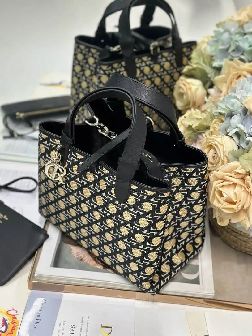 Dior M2821 Medium Dior Toujours Bag Black Tweed Embroidered diamond
