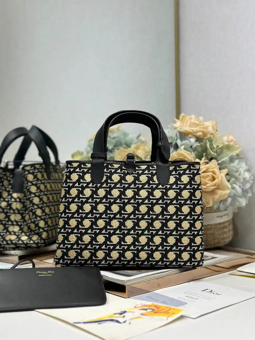 Dior M2821 Medium Dior Toujours Bag Black Tweed Embroidered diamond