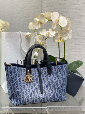 Dior M2821 Medium Dior Toujours Bag Blue Denim Dior Oblique Jacquard - Default Title - View 10
