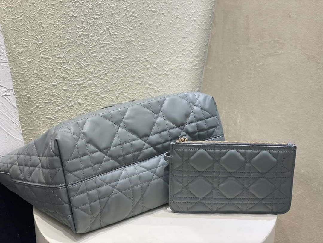 Dior M2821 Medium Dior Toujours Bag Blue Macrocannage Calfskin - Default Title - View 7