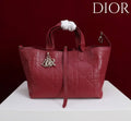 Dior M2821 Medium Dior Toujours Bag Wine Red Macrocannage Grained Calfskin