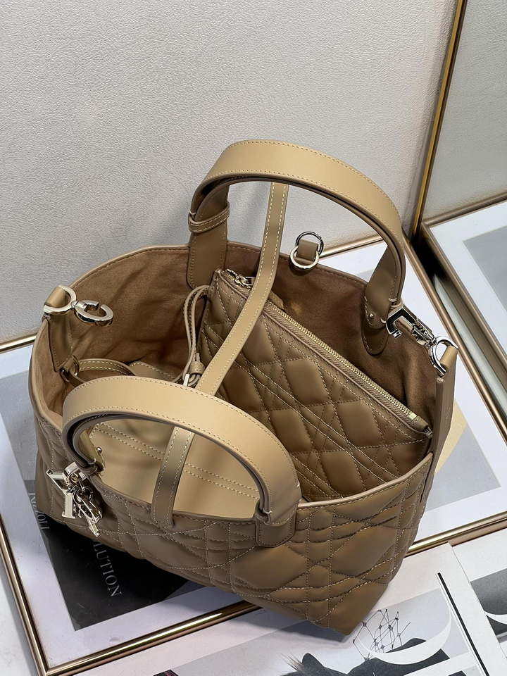 Dior M2822 Small Dior Toujours Bag Apricot Macrocannage Calfskin