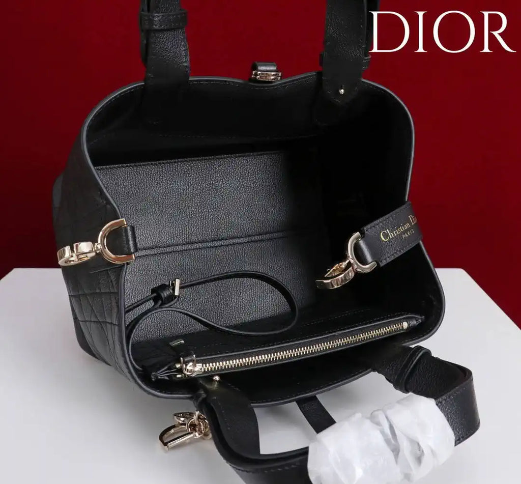 Dior M2822 Small Dior Toujours Bag Black Macrocannage Grained Calfskin