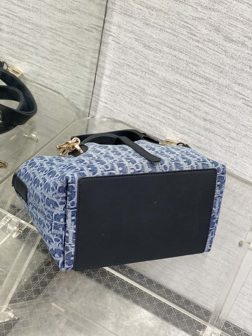 Dior M2822 Small Dior Toujours Bag Blue Denim Dior Oblique Jacquard