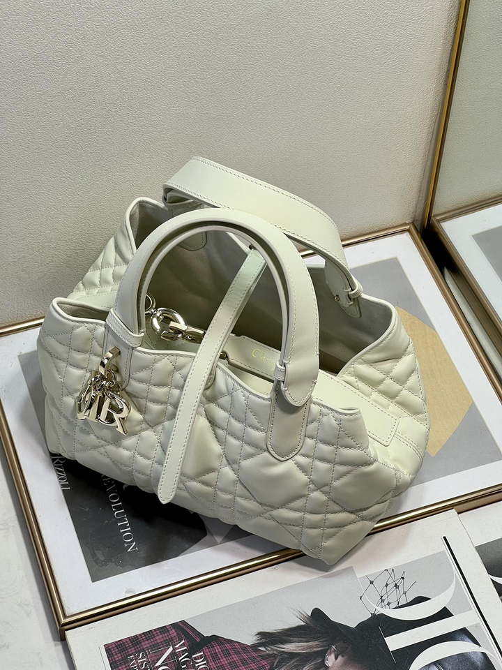 Dior M2822 Small Dior Toujours Bag White Macrocannage Calfskin - Default Title - View 6