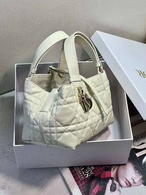 Dior M2822 Small Dior Toujours Bag White Macrocannage Calfskin - Default Title - View 7