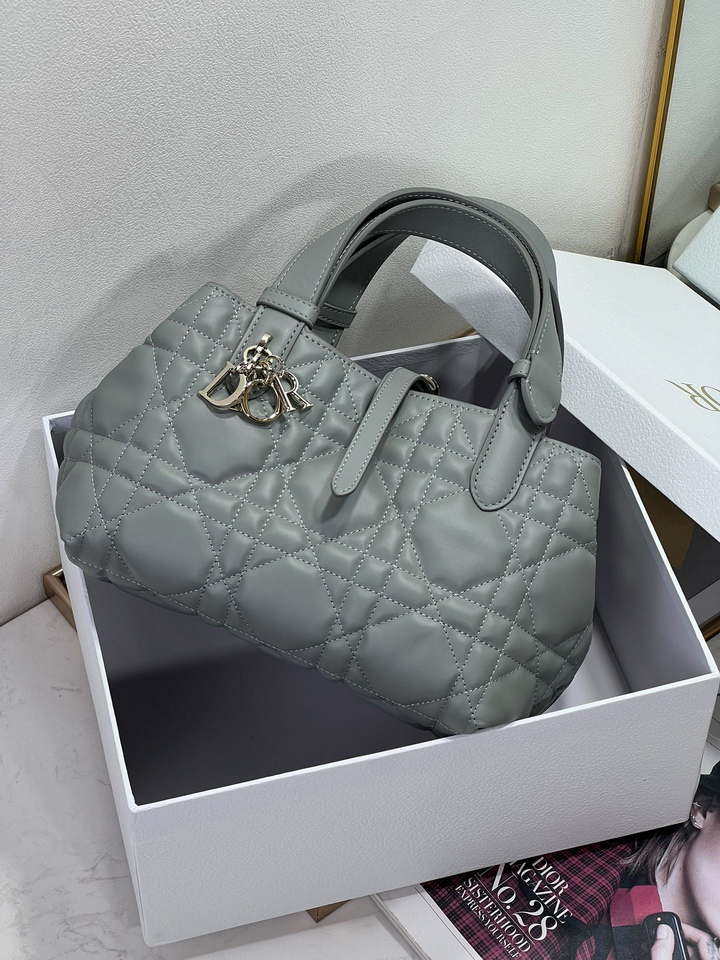 Dior M2822 Small Dior Toujours Bag Blue Macrocannage Calfskin