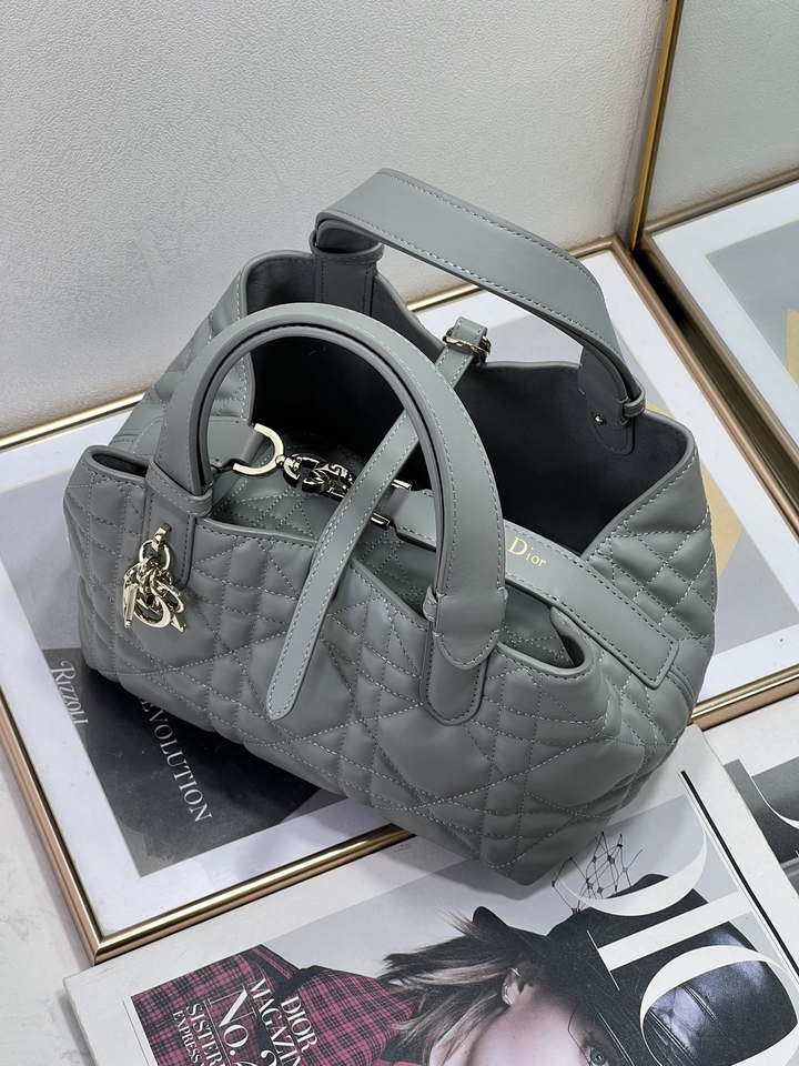 Dior M2822 Small Dior Toujours Bag Blue Macrocannage Calfskin