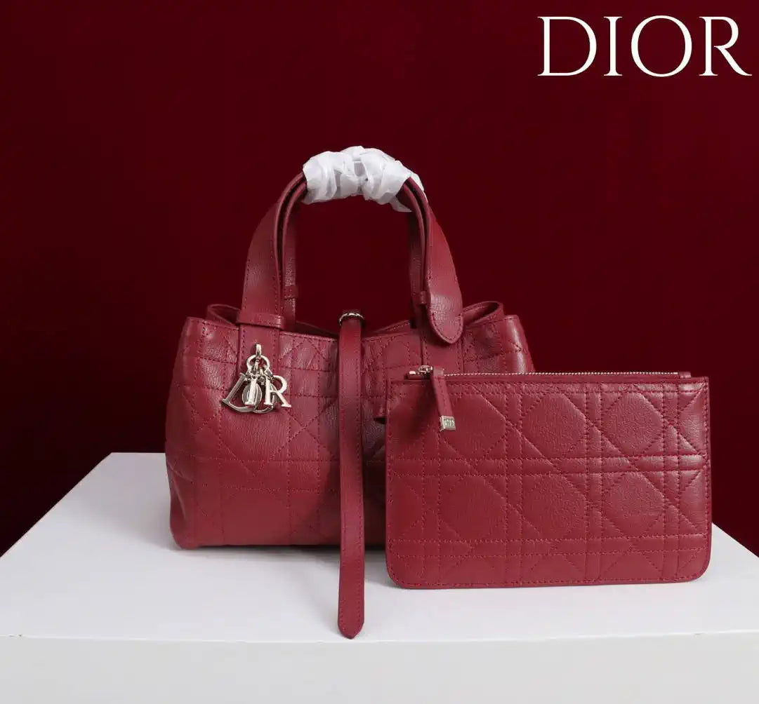 Dior M2822 Small Dior Toujours Bag Wine Red Macrocannage Grained Calfskin