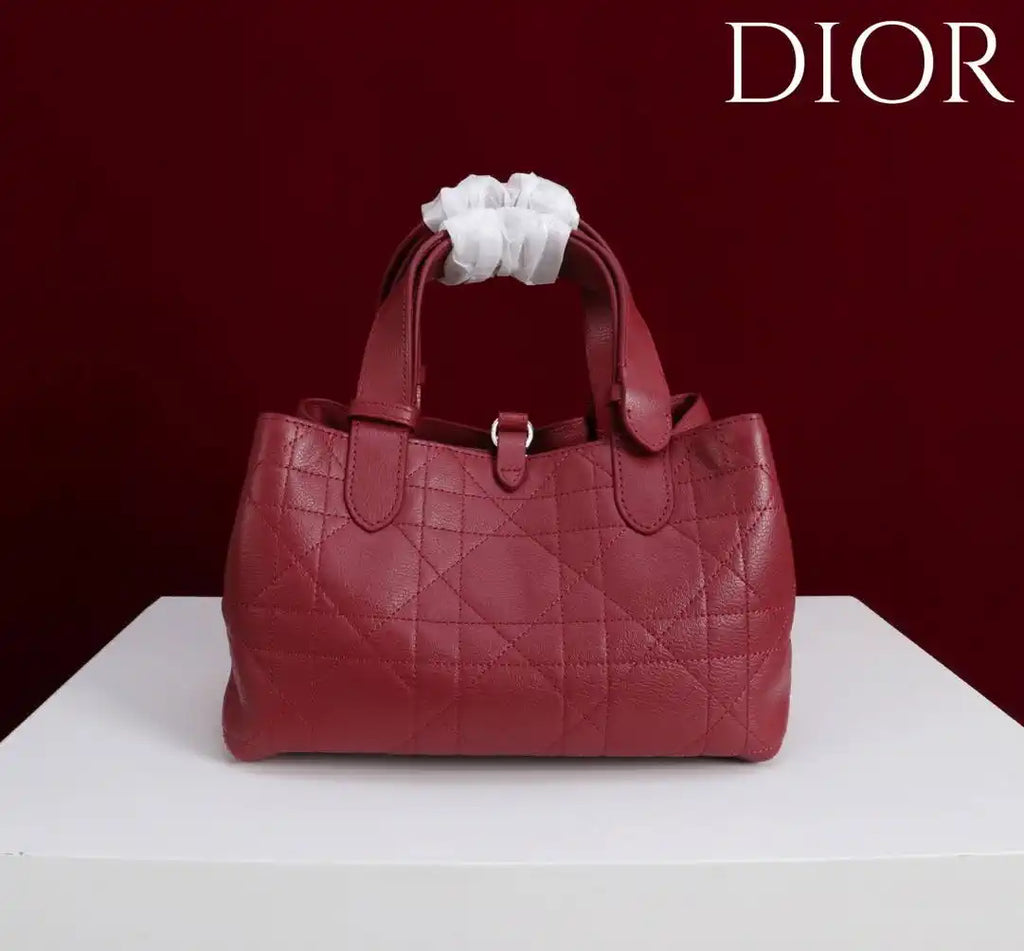 Dior M2822 Small Dior Toujours Bag Wine Red Macrocannage Grained Calfskin