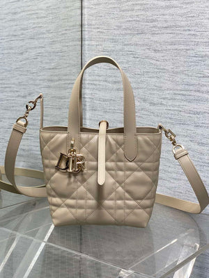 Dior M2835 Small Dior Toujours Vertical Tote Bag Apricot Macrocannage Calfskin - Default Title - View 1