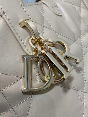 Dior M2835 Small Dior Toujours Vertical Tote Bag Apricot Macrocannage Calfskin - Default Title - View 3