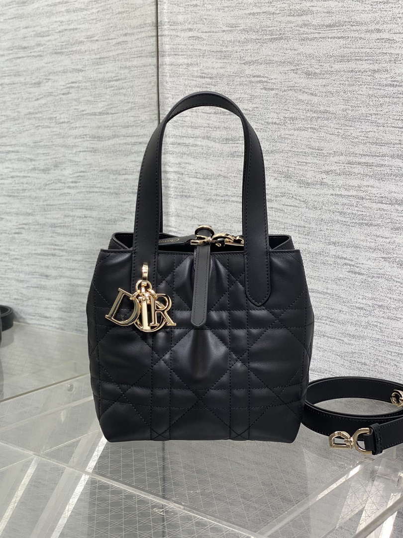 Dior M2835 Small Dior Toujours Vertical Tote Bag Black Macrocannage Calfskin