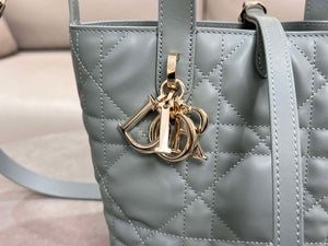 Dior M2835 Small Dior Toujours Vertical Tote Bag Blue Macrocannage Calfskin - Default Title - View 2