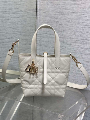 Dior M2835 Small Dior Toujours Vertical Tote Bag White Macrocannage Calfskin - Default Title - View 1