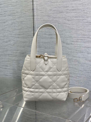 Dior M2835 Small Dior Toujours Vertical Tote Bag White Macrocannage Calfskin - Default Title - View 4