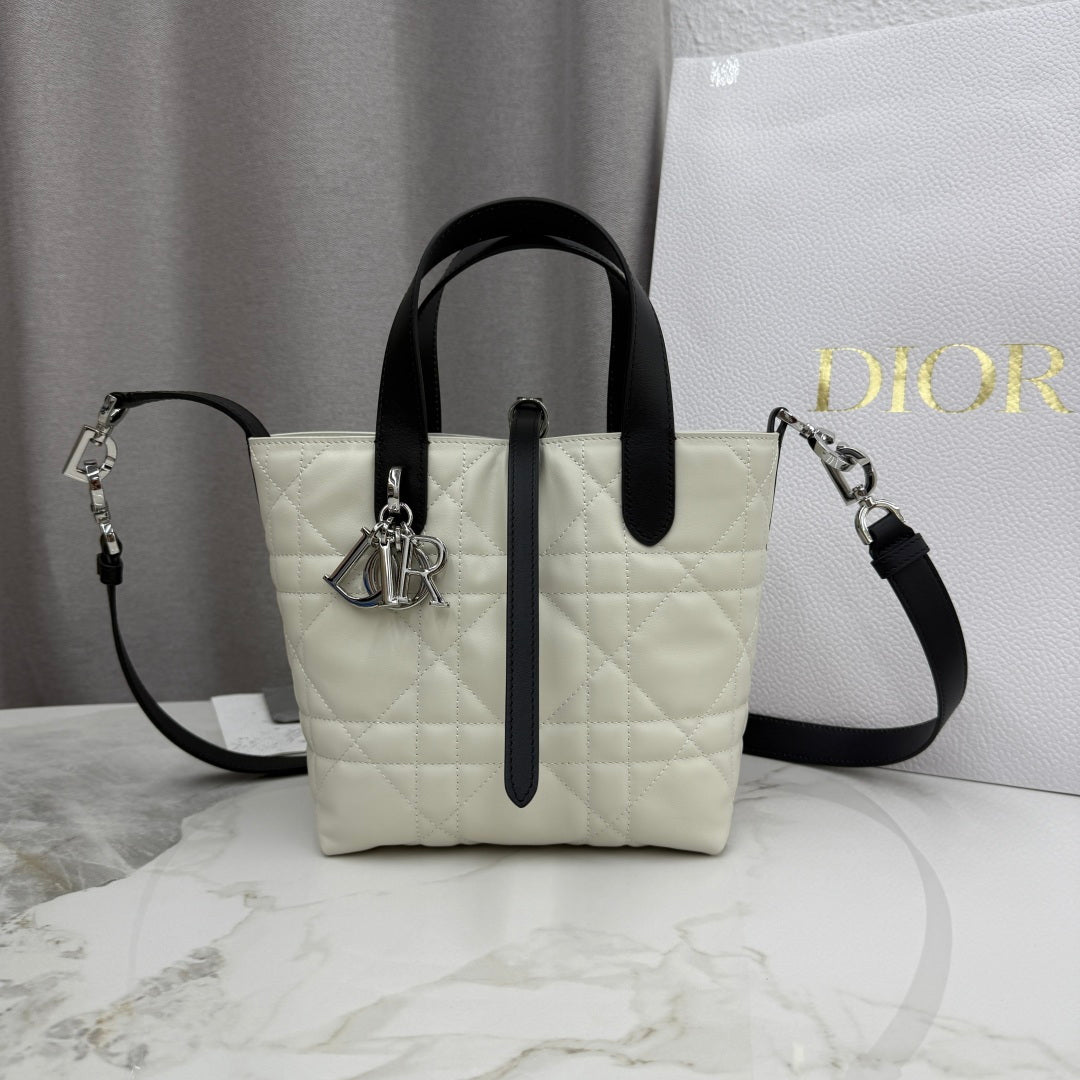Dior M2835 Small Dior Toujours Vertical Tote Bag White with Black Macrocannage Calfskin